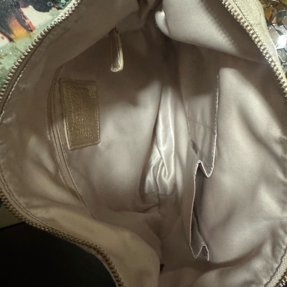 Coach Cream Shoulder Bag with Signature Pattern - Picture 6 of 9